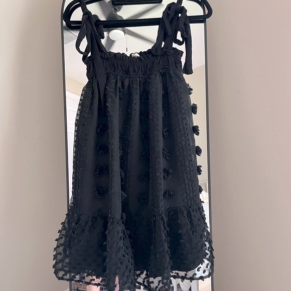 entro Dresses & Skirts - Entro Black Mini Dress